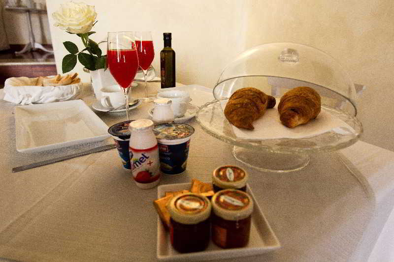 Hotel Residenza Lucina 2*