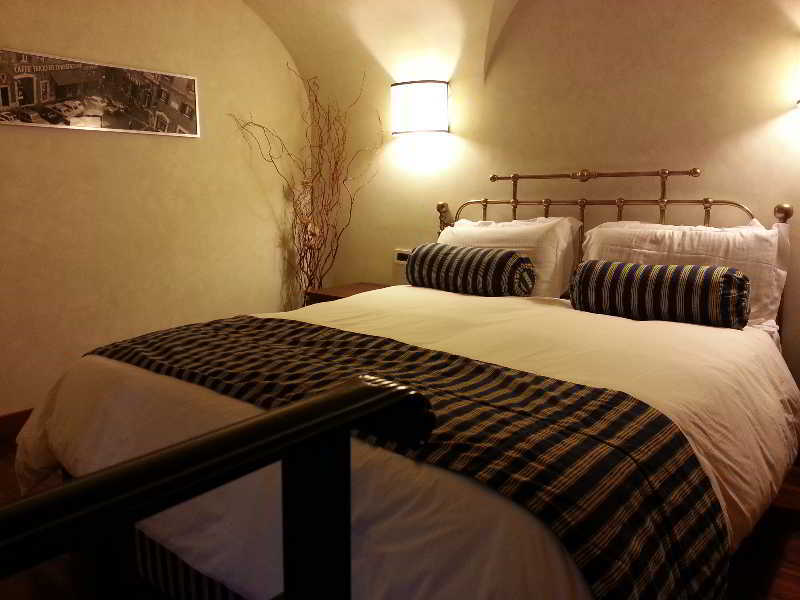 Residenza Lucina Hotel